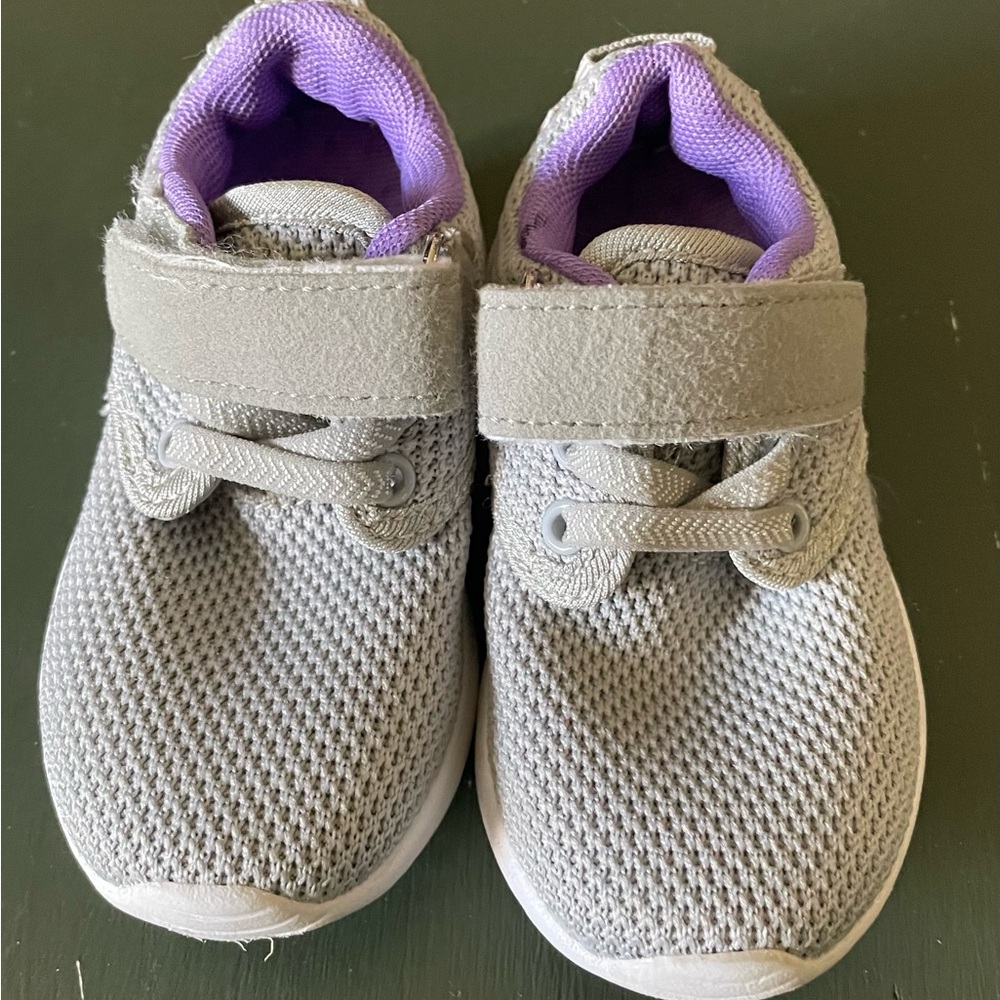 Gray Toddler Shoes with Purple Lining (Size 6)